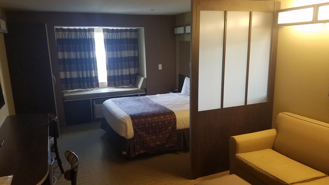 Microtel Inn & Suites By Wyndham Shelbyville Exterior photo