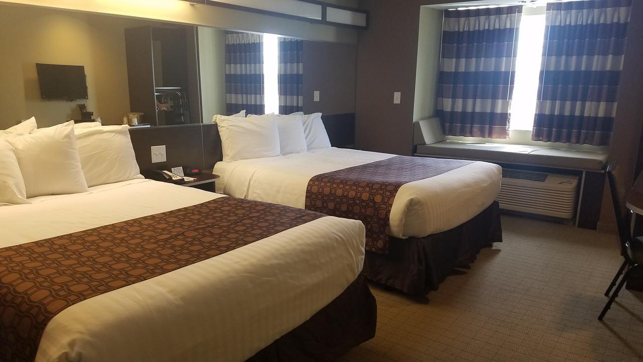 Microtel Inn & Suites By Wyndham Shelbyville Exterior photo